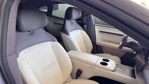AVATR 06 ULTRA AWD EV