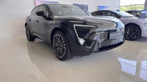 AVATR 11 4 seats AWD EV