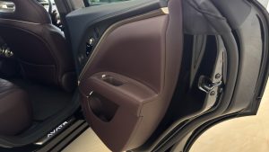 AVATR 11 4 seats AWD EV