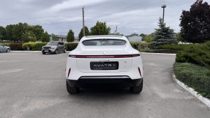 AVATR 11 5 seats AWD EV