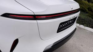 AVATR 11 5 seats AWD EV